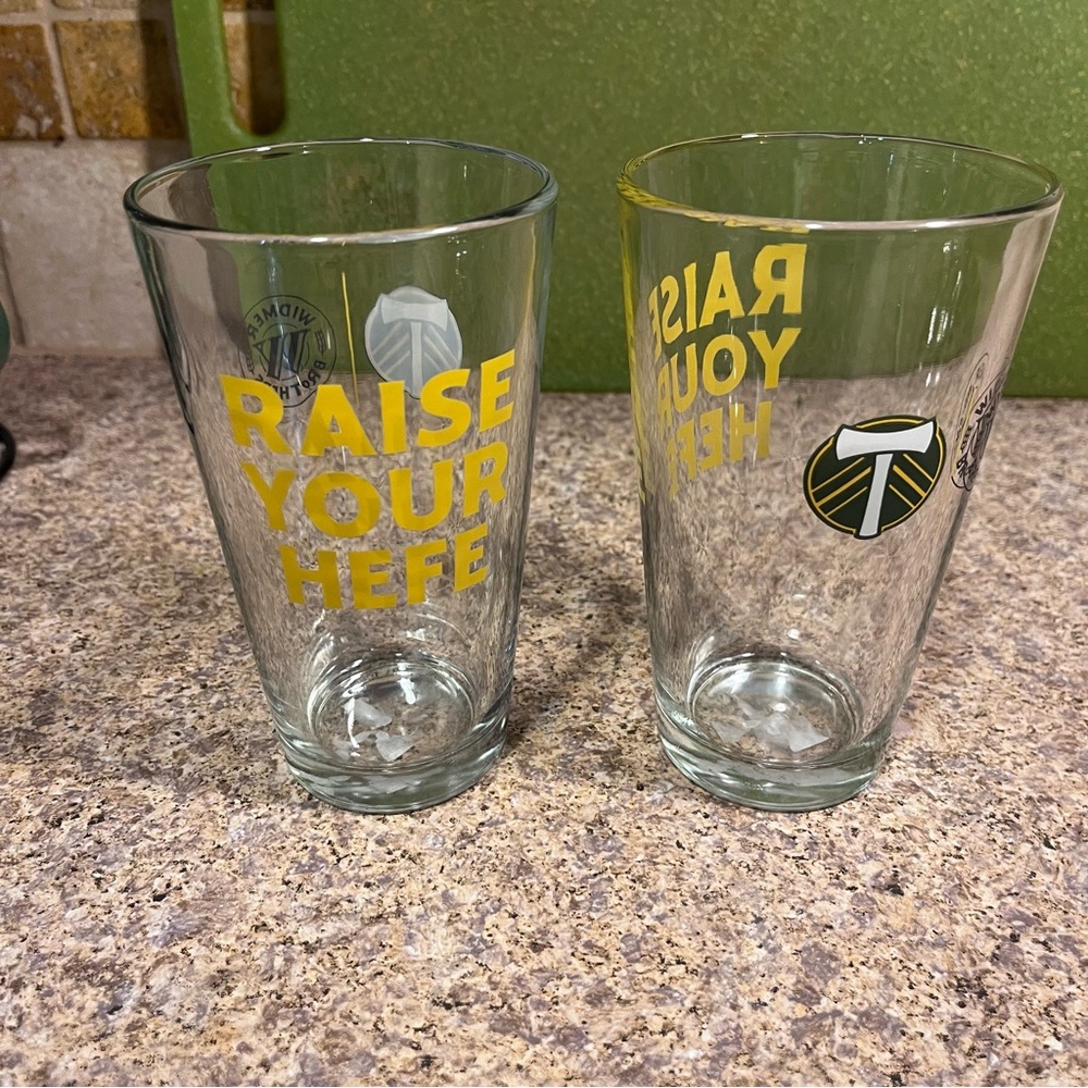 Set of 2 Widmer Brothers x Portland Timbers "Raise Your Hefe" Pint Glasses - Picture 7 of 8